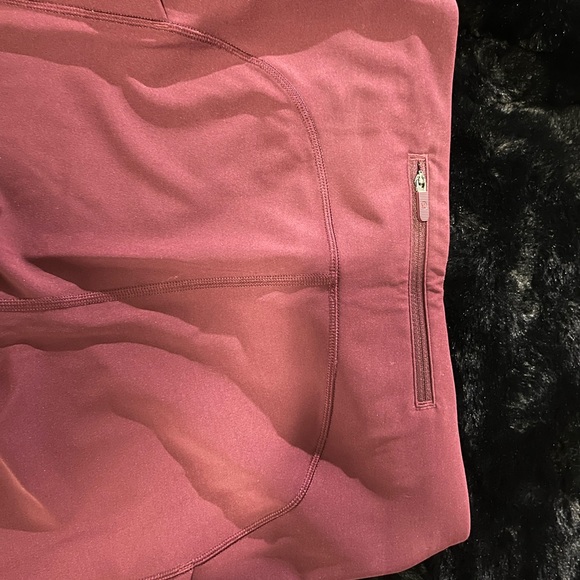 Lululemon women’s legging - size 6 - Picture 8 of 9